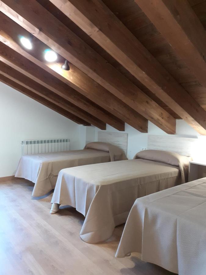 Apartament Casa Binuales Pedruel Zewnętrze zdjęcie
